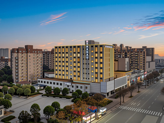 季枫国际酒店(信阳火车站万达广场店)