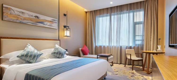 南屿轻奢影院酒店(厦门高崎机场创新园地铁站店)图片