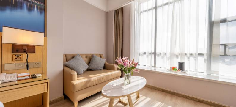 维也纳3好酒店(廉江实验学校锦绣华景店)图片