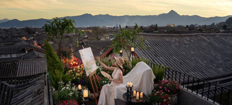 椿一Treene丨全景·设计师中古风度假庭院(丽江古城店)图片