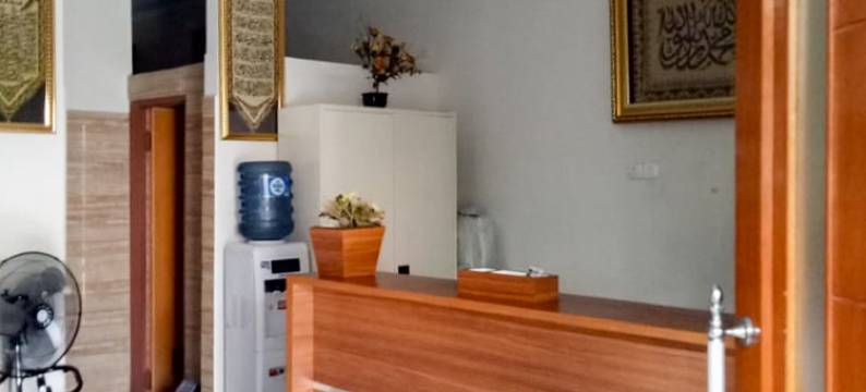 维斯玛阿尔伊曼酒店-由努萨林克管理(Wisma Al Iman Syariah 25 Mitra RedDoorz)图片