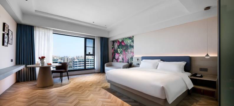 东方国际酒店(乐平市东湖公园店)图片