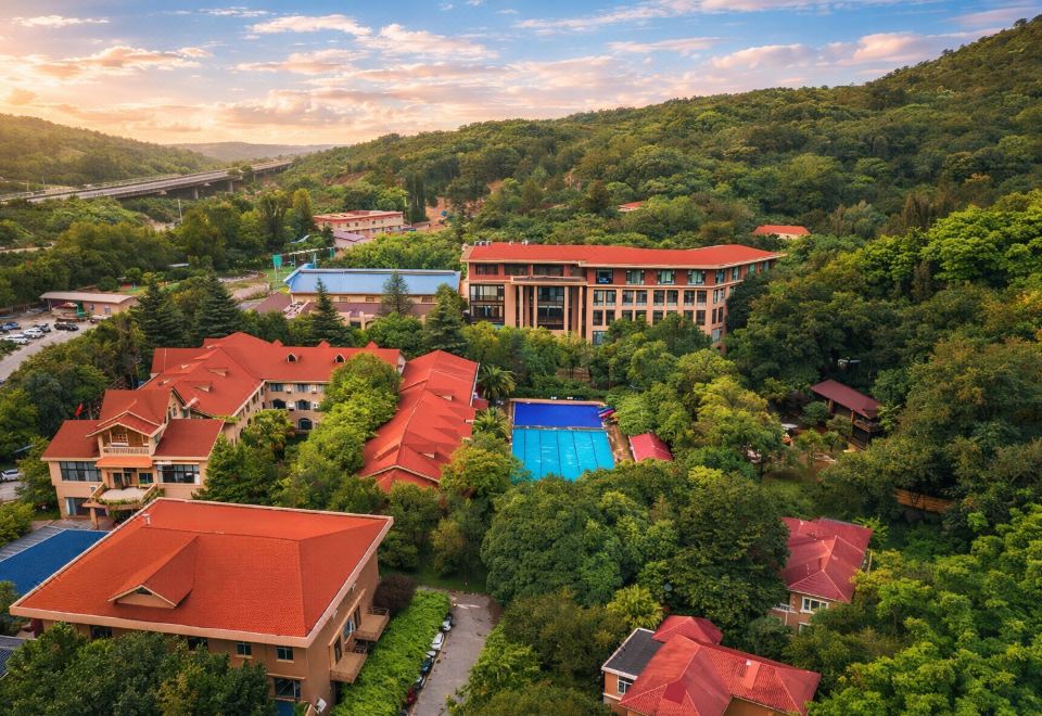 Fumin Mingxiyuan Hot Spring Resort