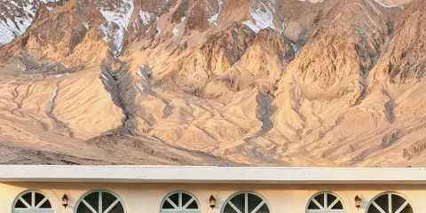 塔什庫爾幹山與雪民宿