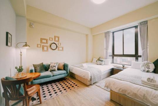 台南海安艺术公寓民宿