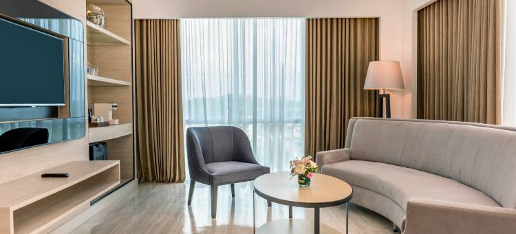 普吉岛佛基拉诺富特城市酒店(Novotel Phuket City Phokeethra)图片