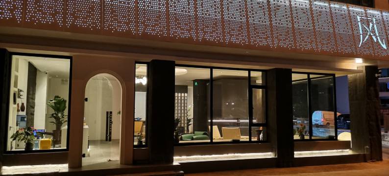 大理星辰海大海景酒店(大理站兴盛大桥店)图片