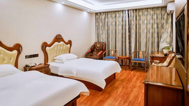 塔城后海假日酒店