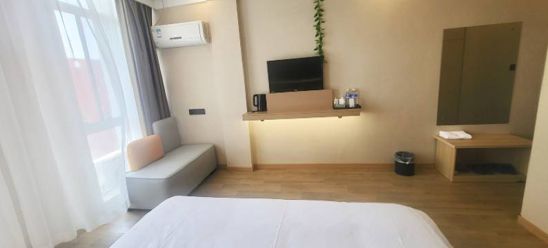 艺轩酒店(高港许庄店)图片