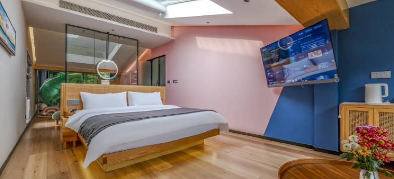 东篱·半日闲民宿(老君山中灵索道店)图片