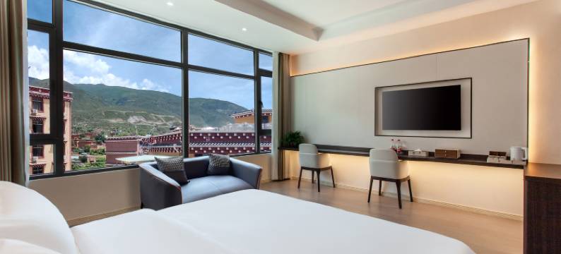 巴塘伯曼酒店图片