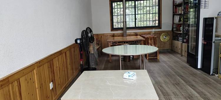 张家界半坡·辉旺山居民宿(张家界森林公园店)图片