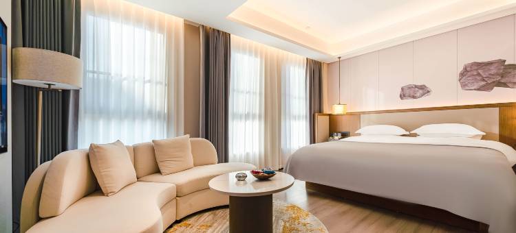 南阳津海酒店(高新吾悦广场店)图片