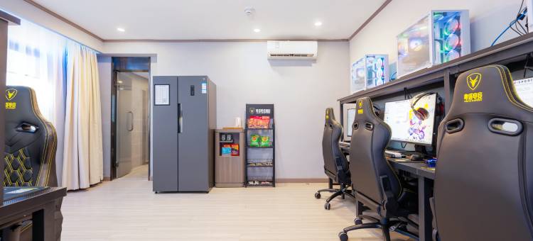 粤塔X电竞酒店(佛山南海新都汇店)图片