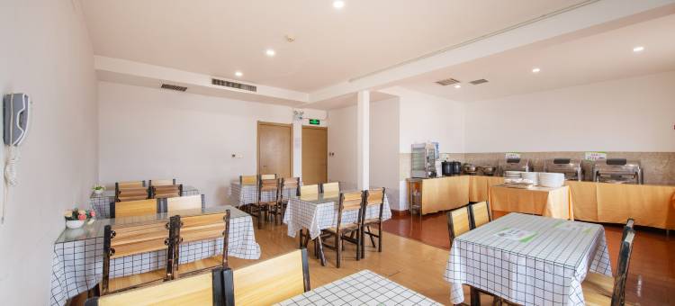 青皮树酒店(洛阳王府井王城公园地铁站店)图片
