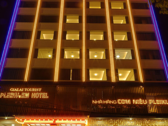 嘉莱-普莱库&Em酒店-Gia Lai Tourist旗下