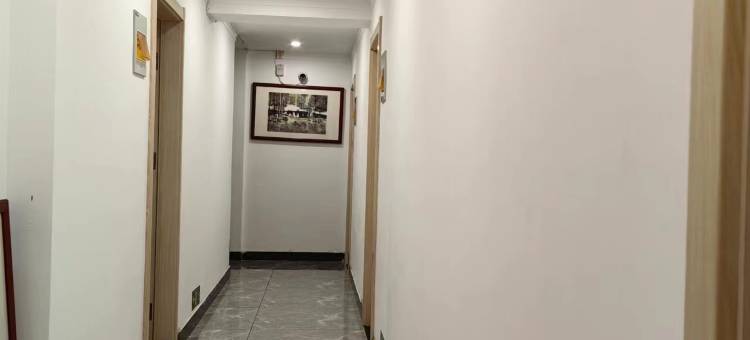 步凡旅馆(华电一校店)图片