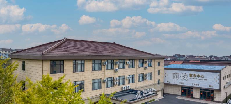 白玉兰酒店(上海奉贤新四平公路店)图片