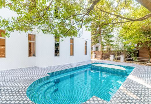 Miyue ·Shenzhen Positano Cliff Seaview Beauty HotelHotel Overview