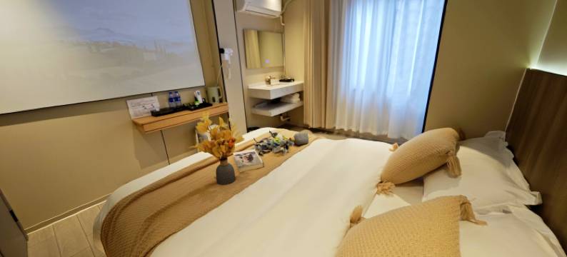 逸宸美宿(广州上下九步行街永庆坊店)图片