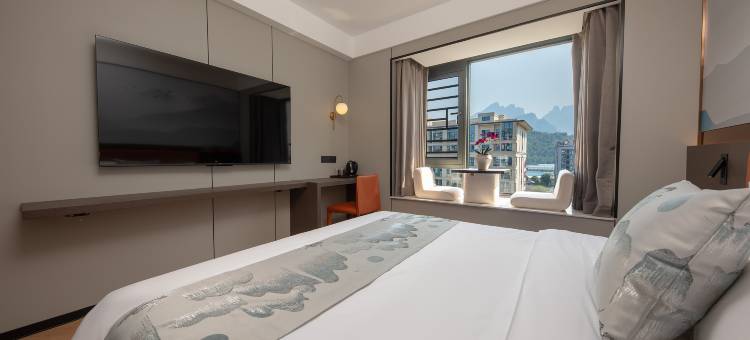 聚湘源·Family极简轻奢全屋智能山景民宿(天门山索道店)图片