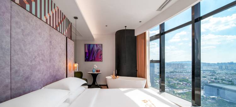 LBED SKYLINE天际线酒店(苏州山塘街石路地铁站店)图片