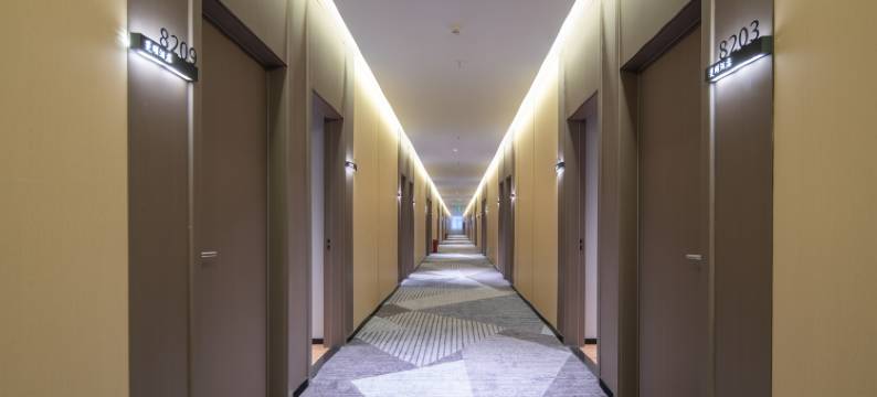 郑州逸景118连锁酒店(经开中心广场地铁站店)图片