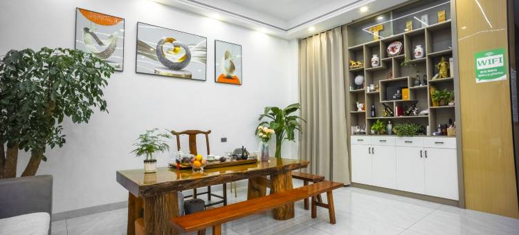 曲靖南郡尚居酒店(金麟湾爱情小镇店)图片