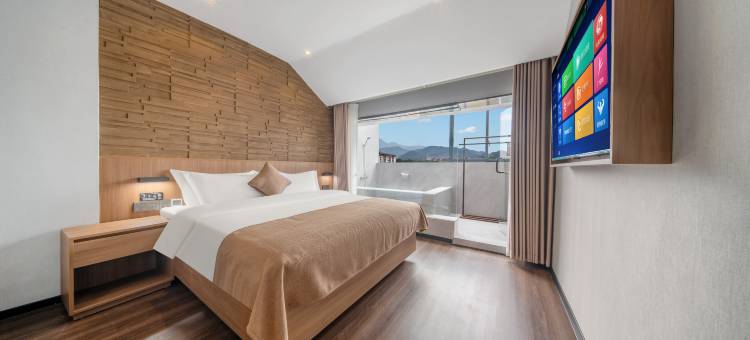 温汤维希酒店(明月千古情店)图片