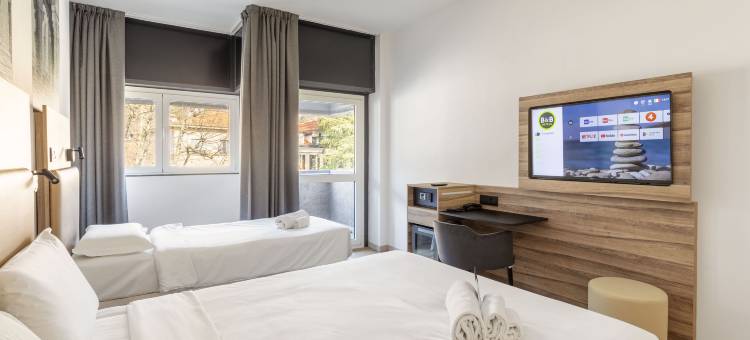 民宿酒店科摩巴拉德洛(B&B HOTEL Como Baradello)图片