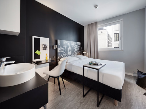 布勒费尔德查里斯之家酒店