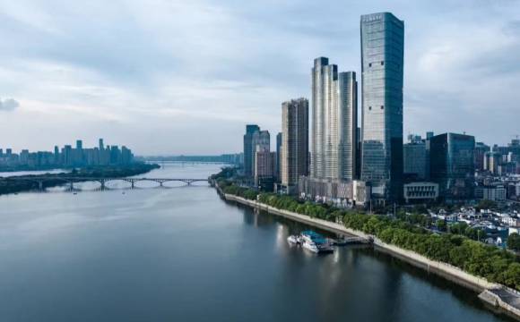 橘江星城酒店(长沙五一广场IFS国金中心店)