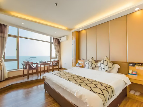 蓝溪湾民宿(养马岛店)