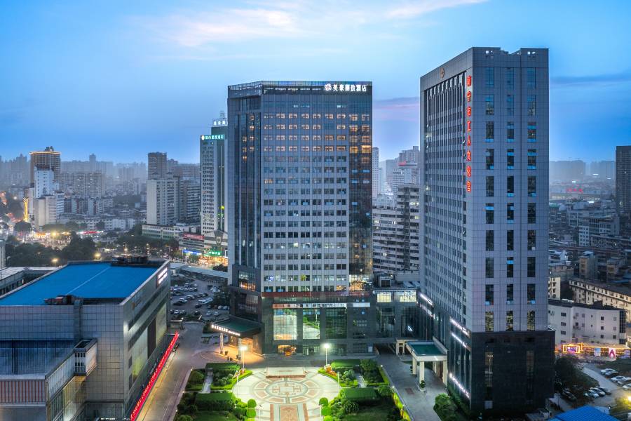 美豪麗致酒店(南寧朝陽廣場地鐵站三街兩巷店)