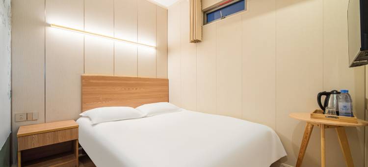 轻住·长裕优选酒店(上海儿童医学中心蓝村路地铁站店)图片