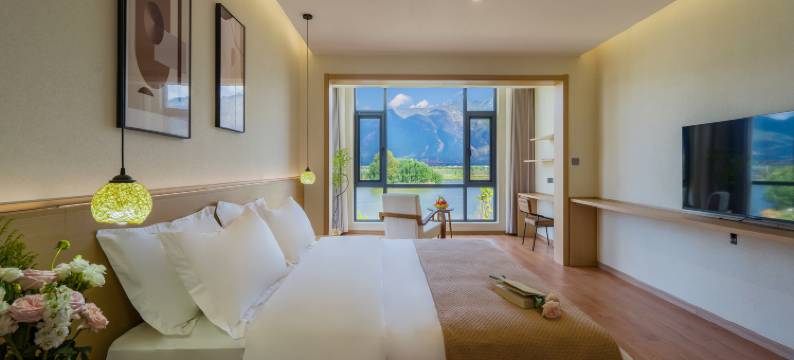 水泽缘Lakeview·云栖湖畔丨白族美学观景民宿(三义国际机场店)图片