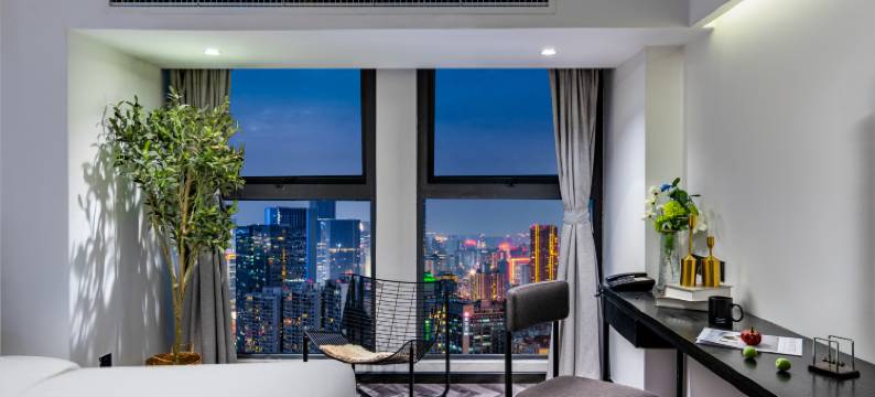 线所酒店(成都动物园昭觉寺南路地铁站店)图片