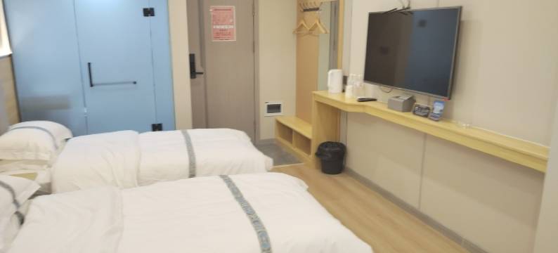 陇南温泽酒店(高铁站市第一人民医院店)图片