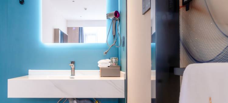 君悦美家智能酒店(容州古城店)图片