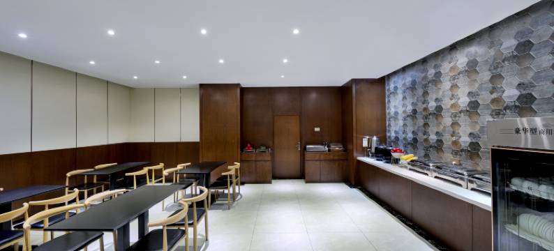 西安唐岛酒店(高新丈八一路地铁站店)图片