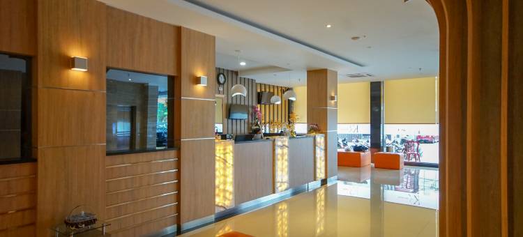 Townhouse Oak巨港酒店，靠近巨港高尔夫俱乐部，前KR酒店(Townhouse Oak Palembang near Palembang Golf Club formerly KR Hotel)图片