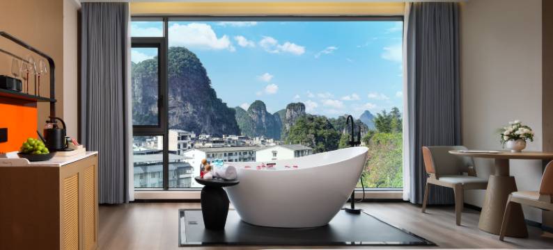 云·瀑韵山色酒店(阳朔西街千古情店)图片