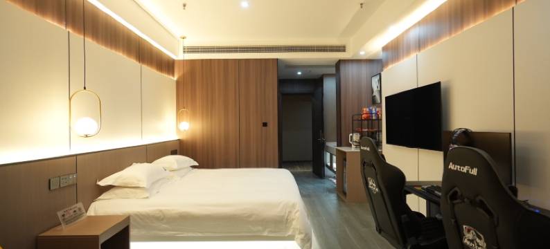 泗洪泰格电竞酒店(花园口广场店)图片