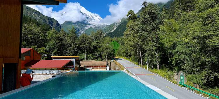 金山摄影温泉度假酒店(三号营地店)图片