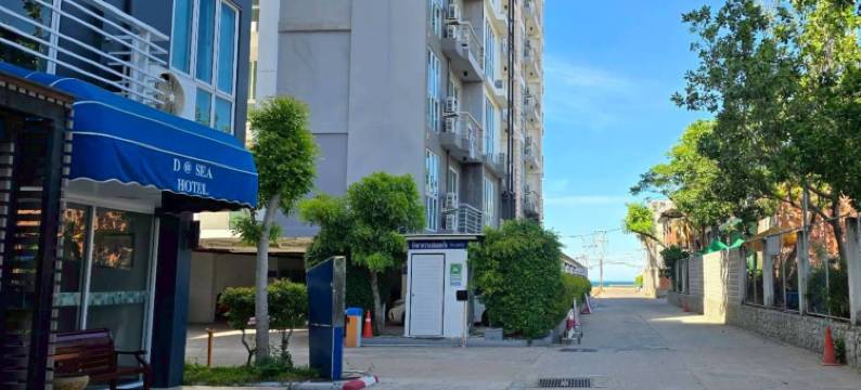 周日芭堤雅中天海滩景色(Sunday Beachfront View Jomtien Pattaya)图片