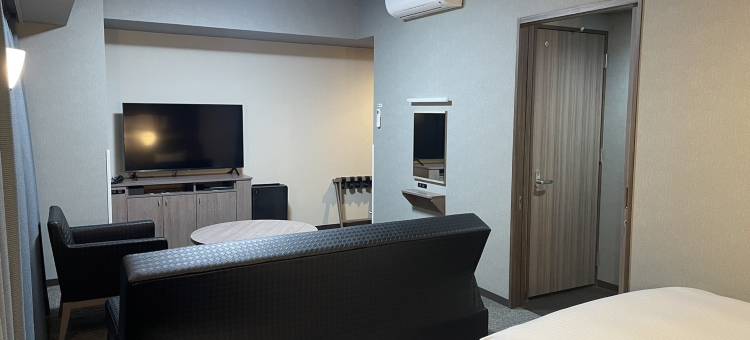 露樱酒店福岛西出入口(HOTEL ROUTE-INN FUKUSHIMANISHI INTER)图片