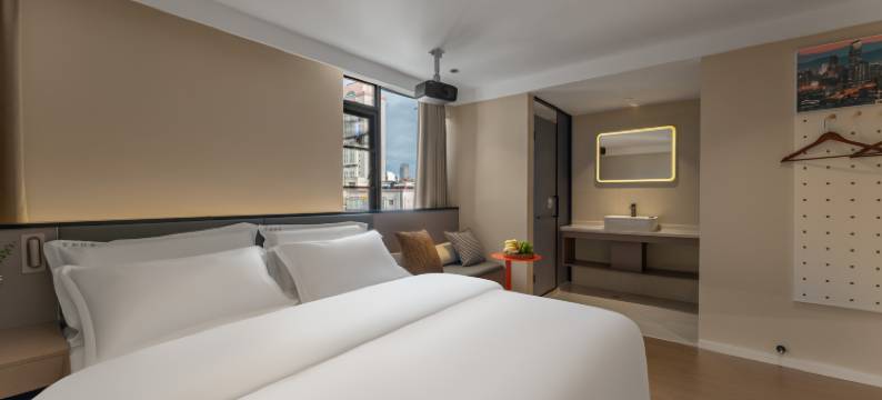 昆明巷往酒店(翠湖公园店)图片