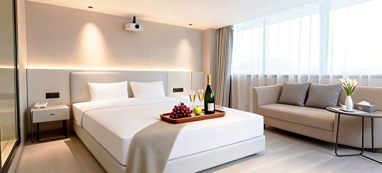 黔花之筑ATRIUM·GARDEN酒店(安顺黄果树大街火车站店)图片