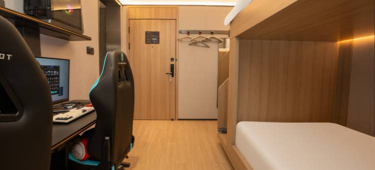 IDJ爱电竞酒店(青岛北站中心医院地铁站店)图片