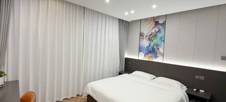 阜新铂庭商务宾馆(辽工大高铁站店)图片